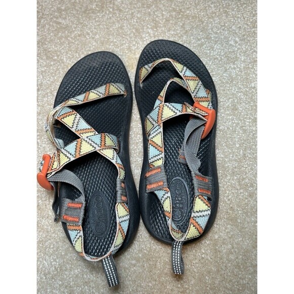 Chaco Women’s Size 6 Blue Orange Yellow Triangles Arch Support Active Sandals - Picture 3 of 7